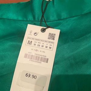 Silk green palazzo pants.